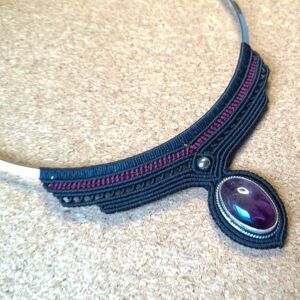 Collier torque Black Amethyst