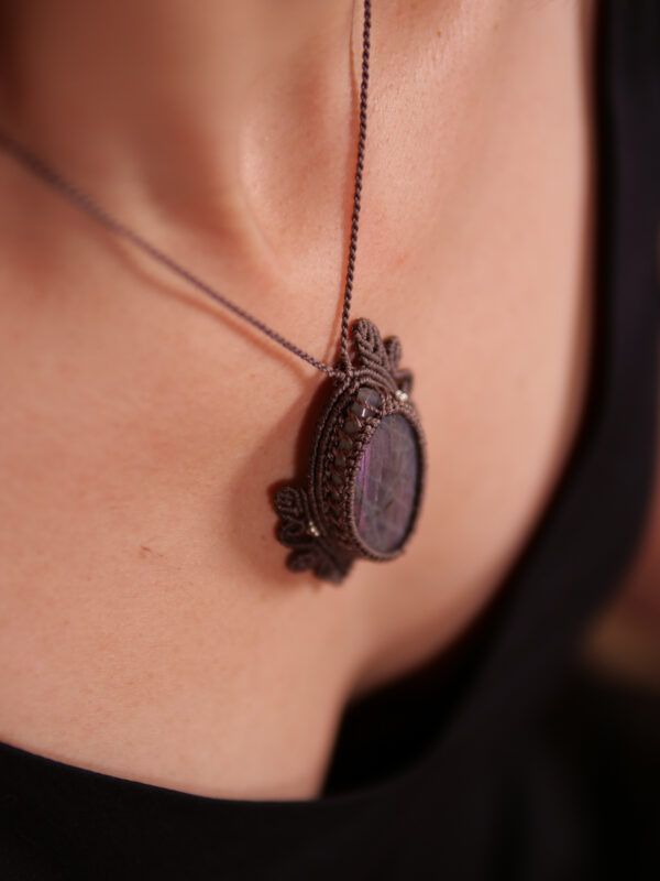 Elowen - Collier féérique - Labradorite blanche – Image 2