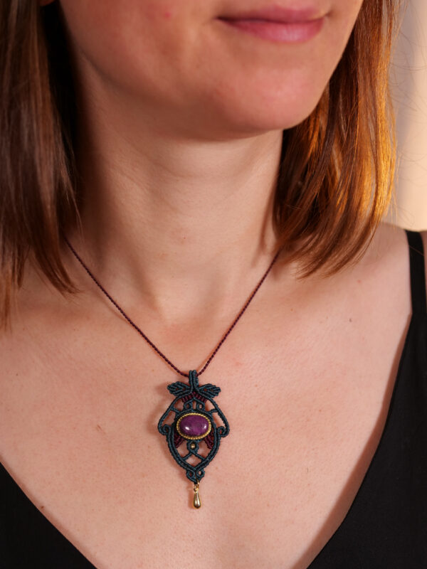 Collier rubis zoisite