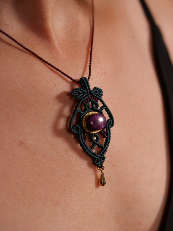 Pendentif rubis zoisite