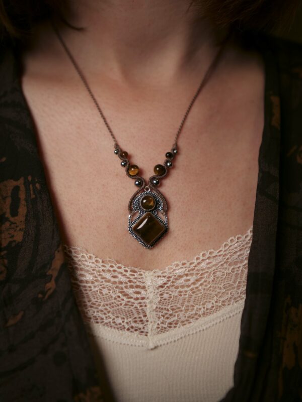 Collier ondulation oeil de tigre