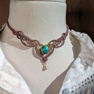 Collier Marita - Déclinaisons prêtes à l'envoi